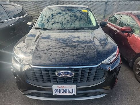 Used 2023 Ford Escape Active FWD image 2