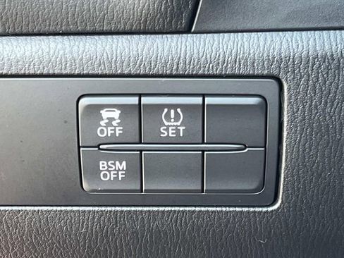Used 2014 MAZDA MAZDA3 i Touring FWD image 24