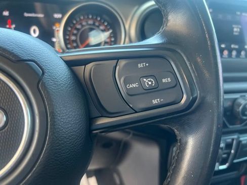 Used 2021 Jeep Gladiator Sport AWD/4WD image 16