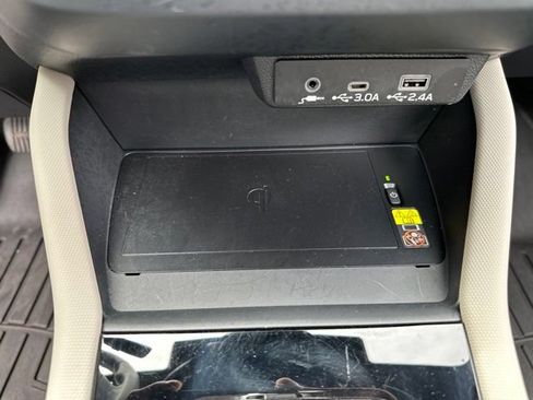Certified 2025 Subaru Forester Premium AWD/4WD image 23