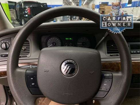 Used 2007 Mercury Grand Marquis GS RWD image 21