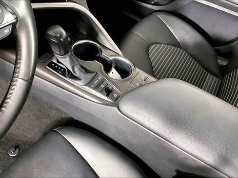 Used 2023 Toyota Camry SE w/ Cold Weather Package AWD/4WD image 17