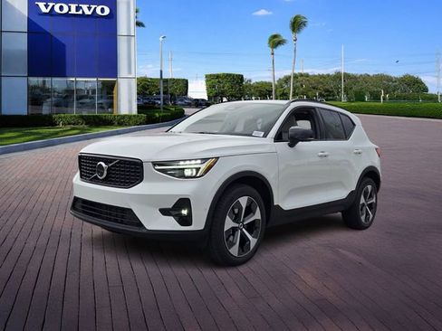 New 2026 Volvo XC40 B5 Plus w/ Protection Package Premier image 3
