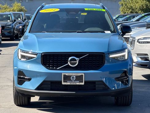 Certified 2024 Volvo XC40 B5 Core image 11