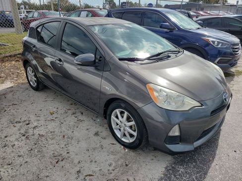 Used 2012 Toyota Prius C Three image 2