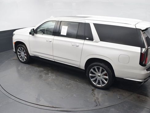 Used 2022 Cadillac Escalade ESV Premium Luxury Platinum w/ Heavy-Duty Trailer Package image 46
