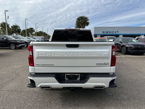 Used 2025 Chevrolet Silverado 1500 High Country AWD/4WD image 15