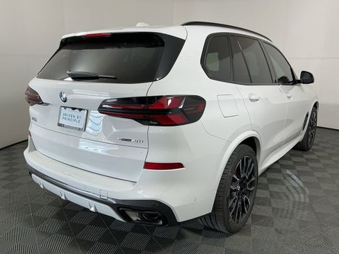 New 2026 BMW X5 sDrive40i w/ M Sport Package image 4