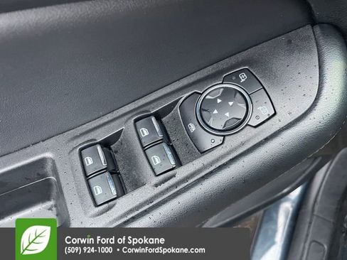 Used 2024 Ford Edge SEL image 22