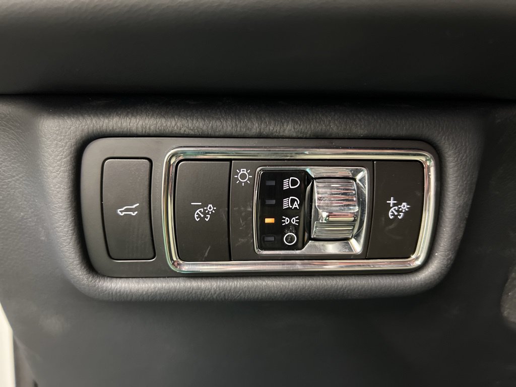 Used 2026 Lincoln Aviator AWD image 21