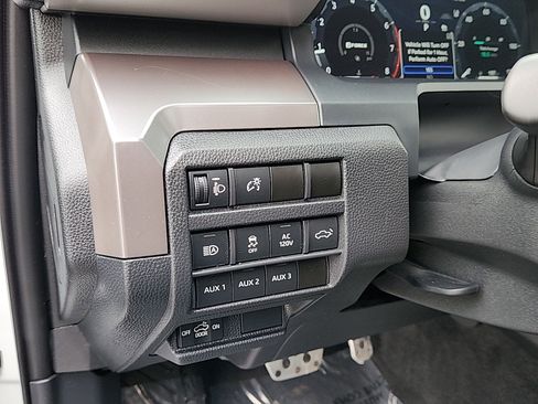 Used 2024 Toyota Tacoma TRD Sport image 12