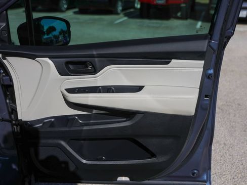 Used 2025 Honda Odyssey EX-L image 32