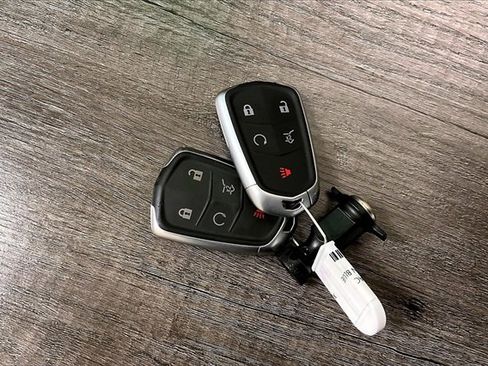 Used 2022 Cadillac XT5 Premium Luxury image 11