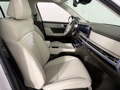 Used 2024 Hyundai Santa Fe Calligraphy image 38