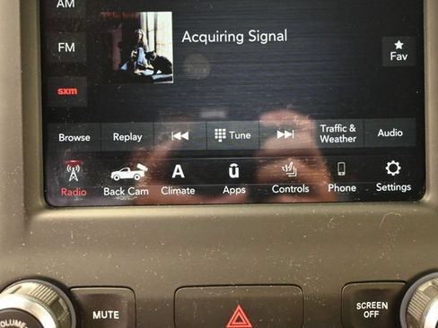 Used 2021 RAM 1500 Laramie AWD/4WD image 25
