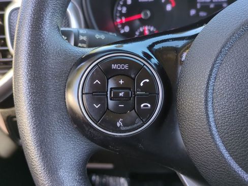 Certified 2021 Kia Soul S image 23