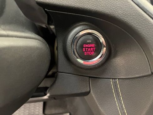 Used 2022 Subaru Crosstrek 2.5i Sport w/ Moonroof Package AWD/4WD image 24