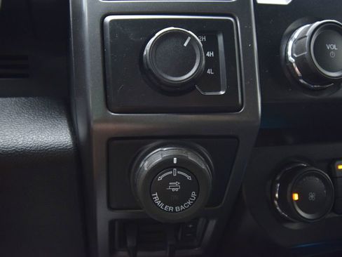 Used 2019 Ford F150 XLT w/ Equipment Group 302A Luxury AWD/4WD image 31