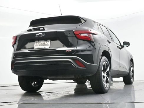 Used 2024 Chevrolet Trax RS w/ Driver Confidence Package FWD image 46