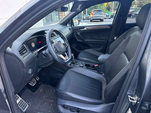 Used 2023 Volkswagen Tiguan SE R-Line AWD/4WD image 8