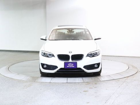Used 2019 BMW 230i xDrive Coupe image 4