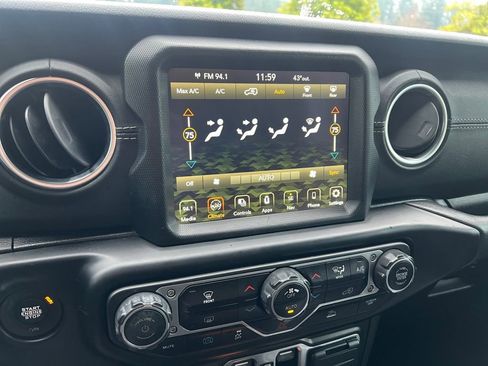 Certified 2021 Jeep Wrangler Unlimited Sahara image 25