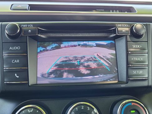 Used 2018 Toyota RAV4 LE w/ All Weather Liner Package AWD/4WD image 28