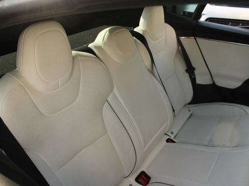 Used 2022 Tesla Model S Plaid AWD/4WD image 22