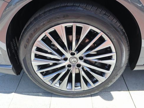 New 2026 Lexus RX 450h AWD image 9