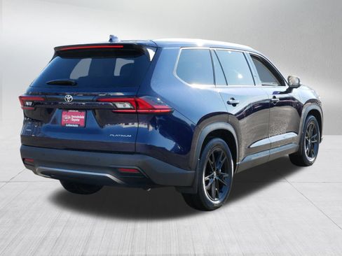 Certified 2026 Toyota Grand Highlander Platinum image 7