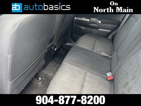 Used 2021 Mitsubishi Outlander Sport SE image 15