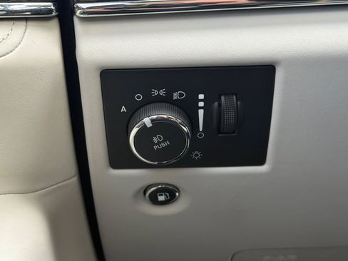 Used 2017 Jeep Grand Cherokee Summit image 37