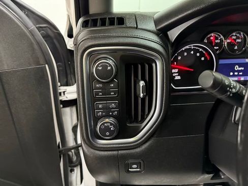 Used 2019 Chevrolet Silverado 1500 LT Trail Boss image 21