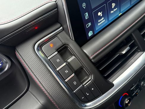 Used 2023 Chevrolet Suburban RST image 30