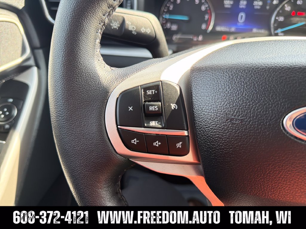 Used 2024 Ford Explorer XLT w/ Equipment Group 202A AWD/4WD image 16