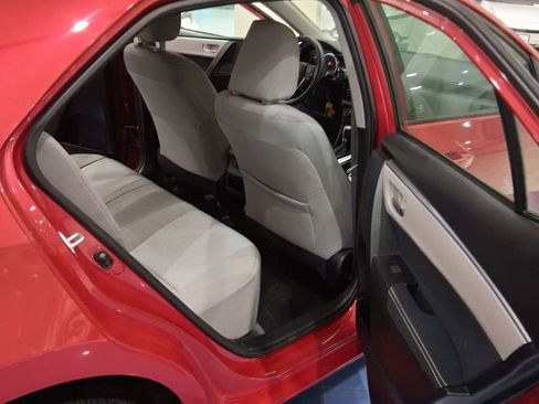 Used 2016 Toyota Corolla LE image 11