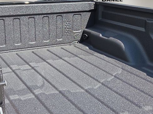 New 2025 Jeep Gladiator Mojave w/ Steel Bumper Group image 8