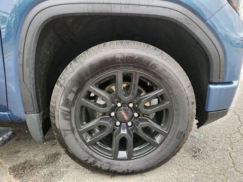 Used 2024 GMC Sierra 1500 Elevation image 24
