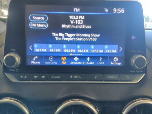 Used 2023 Nissan Sentra SV FWD image 25