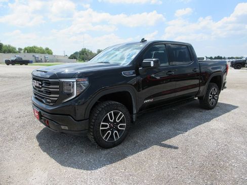 New 2026 GMC Sierra 1500 AT4 w/ AT4 Premium Package AWD/4WD image 12