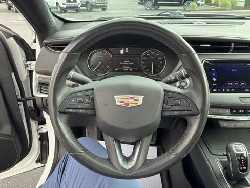 Used 2019 Cadillac XT4 Sport w/ Cold Weather Package AWD/4WD image 20