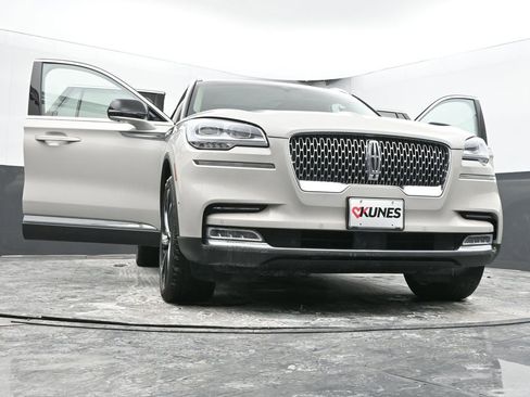 Used 2024 Lincoln Aviator Reserve w/ Equipment Group 201A image 70
