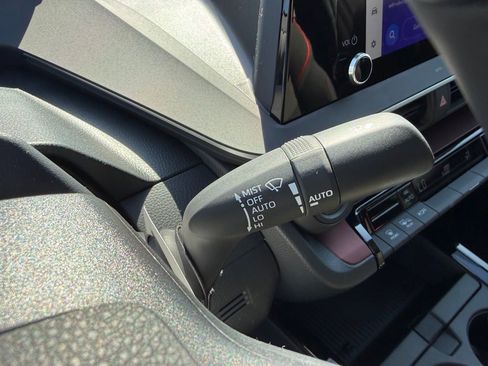 New 2026 Toyota Prius Plug-In Hybrid image 27