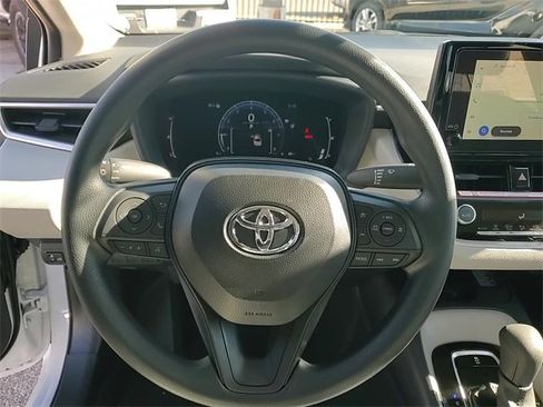 Used 2026 Toyota Corolla LE image 12