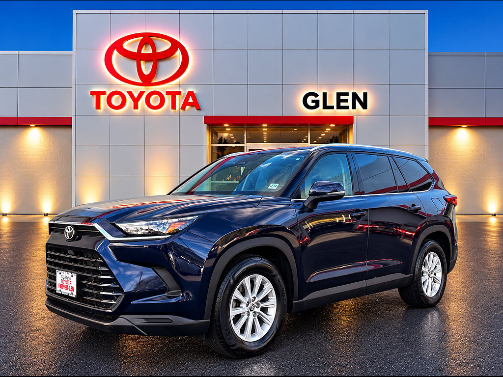 Certified 2024 Toyota Grand Highlander AWD image 3