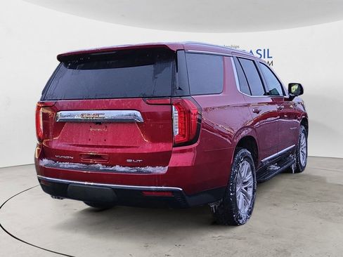 Used 2021 GMC Yukon SLT w/ SLT Premium Package image 5