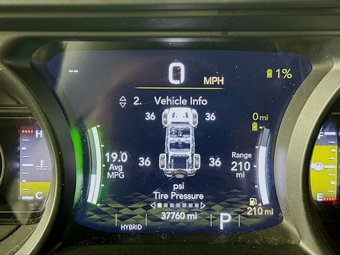 Used 2024 Jeep Wrangler Unlimited Sahara AWD/4WD image 19