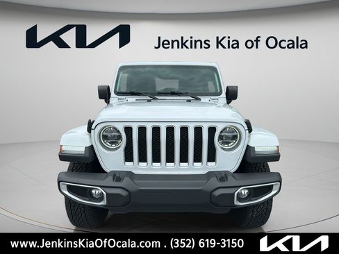 Used 2021 Jeep Wrangler Unlimited Sahara AWD/4WD image 8