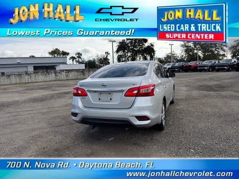 Used 2017 Nissan Sentra SV w/ Style Package image 10