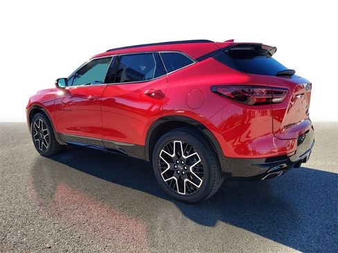 Used 2023 Chevrolet Blazer RS w/ Enhanced Convenience Package image 3